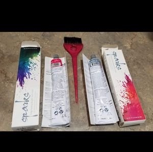 Hair color and a brush